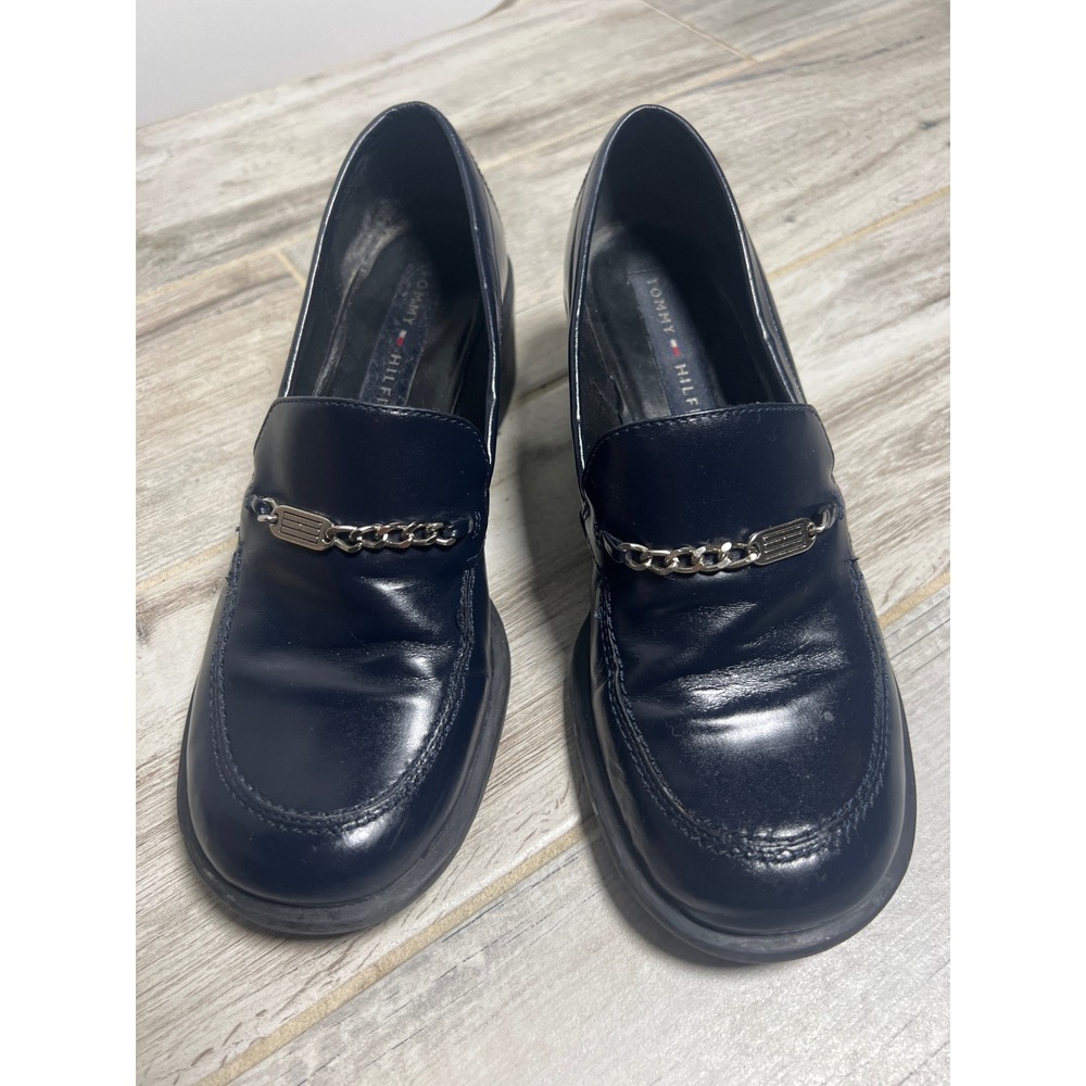 Tommy Hilfiger Heeled Loafers 8.5M Navy Womens Preppy Chain Detail Block Heel